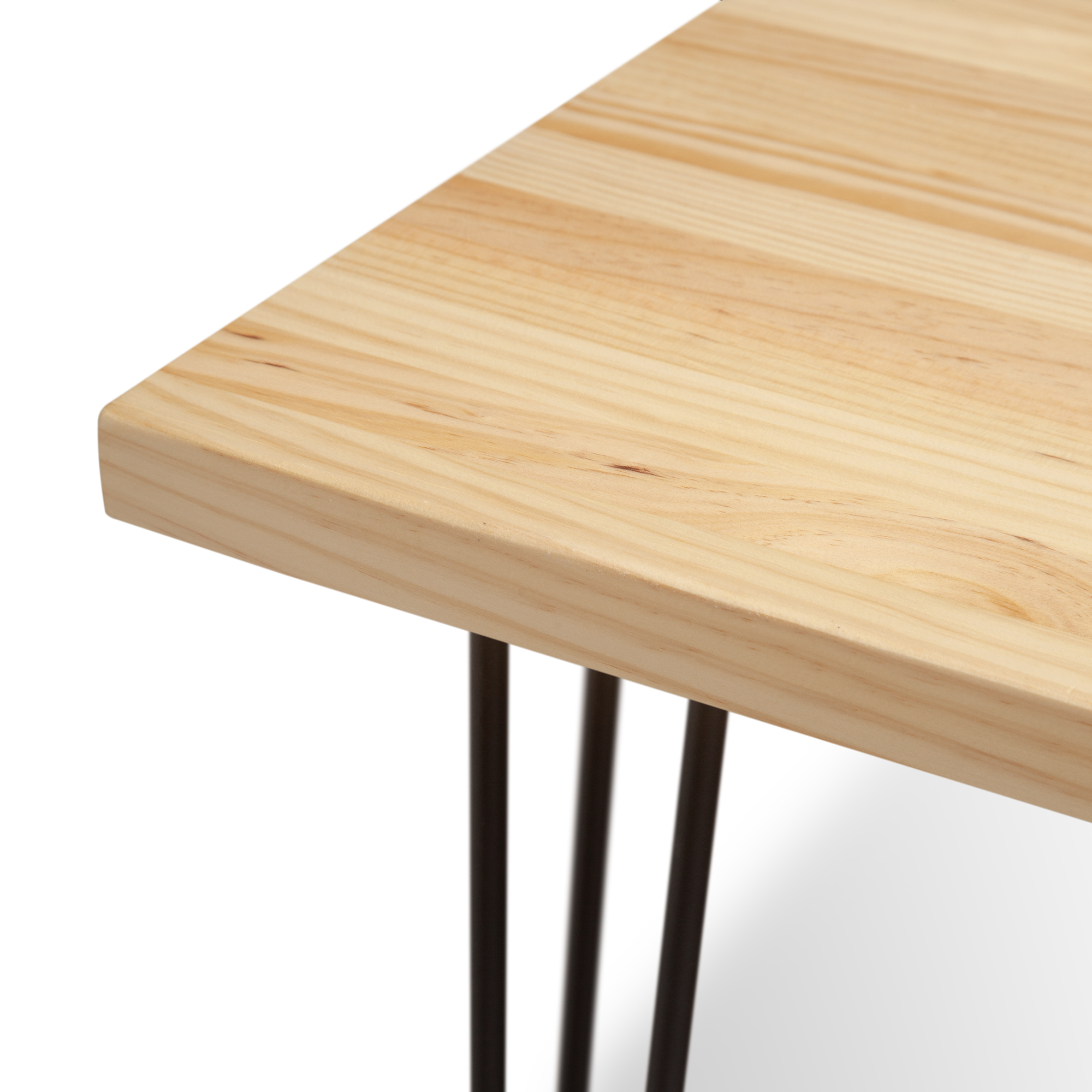 MESA_PRISMA_004 Mesa de comedor cuadrada de madera maciza y hierro modelo Prisma.